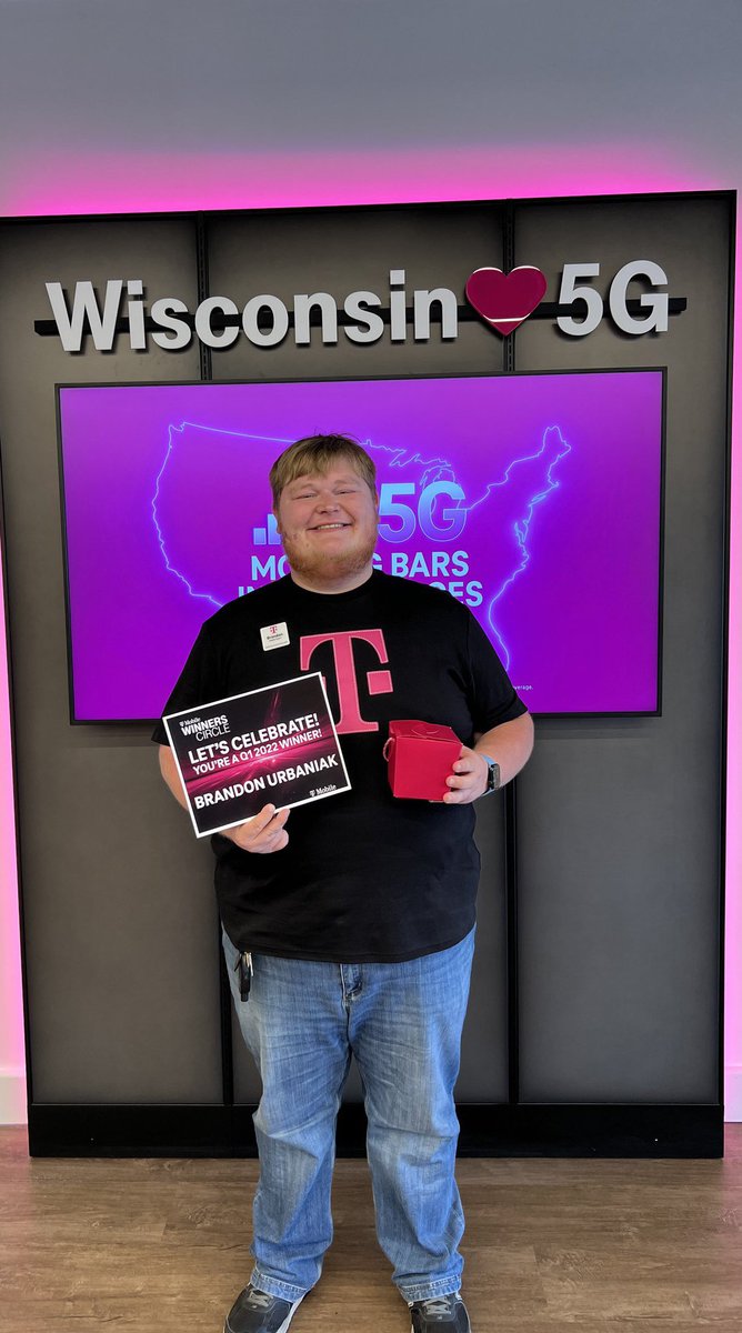 An honor to work w/ Q1 #WinnerCircle recipient <a href="/MagentaBrandonU/">Brandon Urbaniak</a>! Our Values In Action make it possible to not only receive this award but also be highly regarded by peers within the district! Congratulations to the very person who will turn #MKE Magenta! #WeOutHere