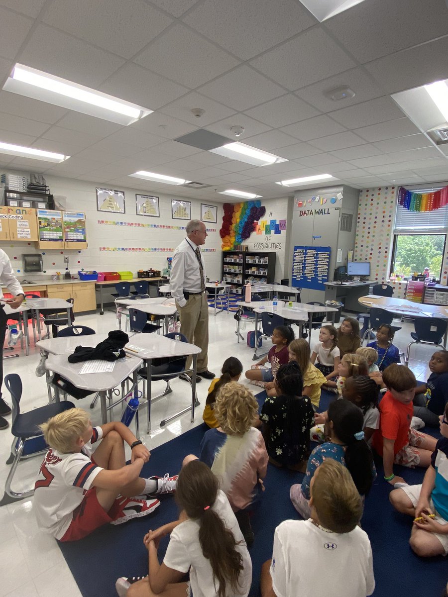 CamdenColts's tweet photo. KCSD’s new Superintendent, Dr. Goodwin visited students and staff at CES on the first day of school. #mykcsd #cescolts https://t.co/4J5yxiohiv