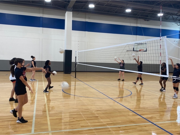 The Lady Lions are back on the court and getting ready for the 2022 season!