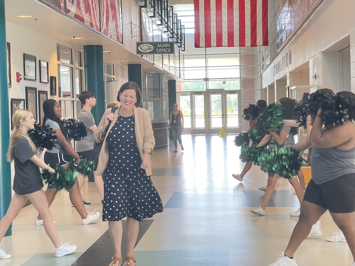 EaglesPrincipalJHS (@jhsprin_wjcc) on Twitter photo JBB ES Principal Dr. Schweitzer is serenaded by a convocation of EAGLE Cheerleaders at the WJCC Leadership Retreat! #WeareWJCC <a href="/WJCCSchools/">WJCC Schools</a> JBB ES Principal Dr. Schweitzer is serenaded by a convocation of EAGLE Cheerleaders at the WJCC Leadership Retreat! #WeareWJCC <a href="/WJCCSchools/">WJCC Schools</a>