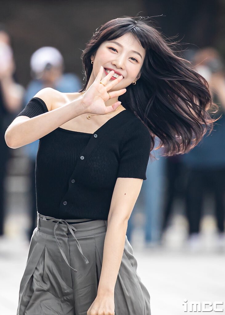 imAIucard's tweet photo. ⠀⠀. ✈︎ .  ↻ 𝗩𝗼𝘀 𝚕𝚊𝚛𝚖𝚎𝚜 𝗺𝗲̀𝗻𝗲𝗿𝗼𝗻𝘁 𝗮̀ 𝘂𝗻 𝖇𝖊𝖑 𝖆𝖒𝖔𝖚𝖗 ❀ event at ⥤ #디핑크·𝙳𝟷

Lista estoy para disfrutar del #당신의𝚊𝚛𝚎𝚊·𝙹apan y gritarles a mis preciosas de @wedarkpink. Estamos todos en el #𝕕p𝕚nk·𖤓·𝑤or𝑙𝑑 and I'm ok with it. https://t.co/dQUn3pAsmT