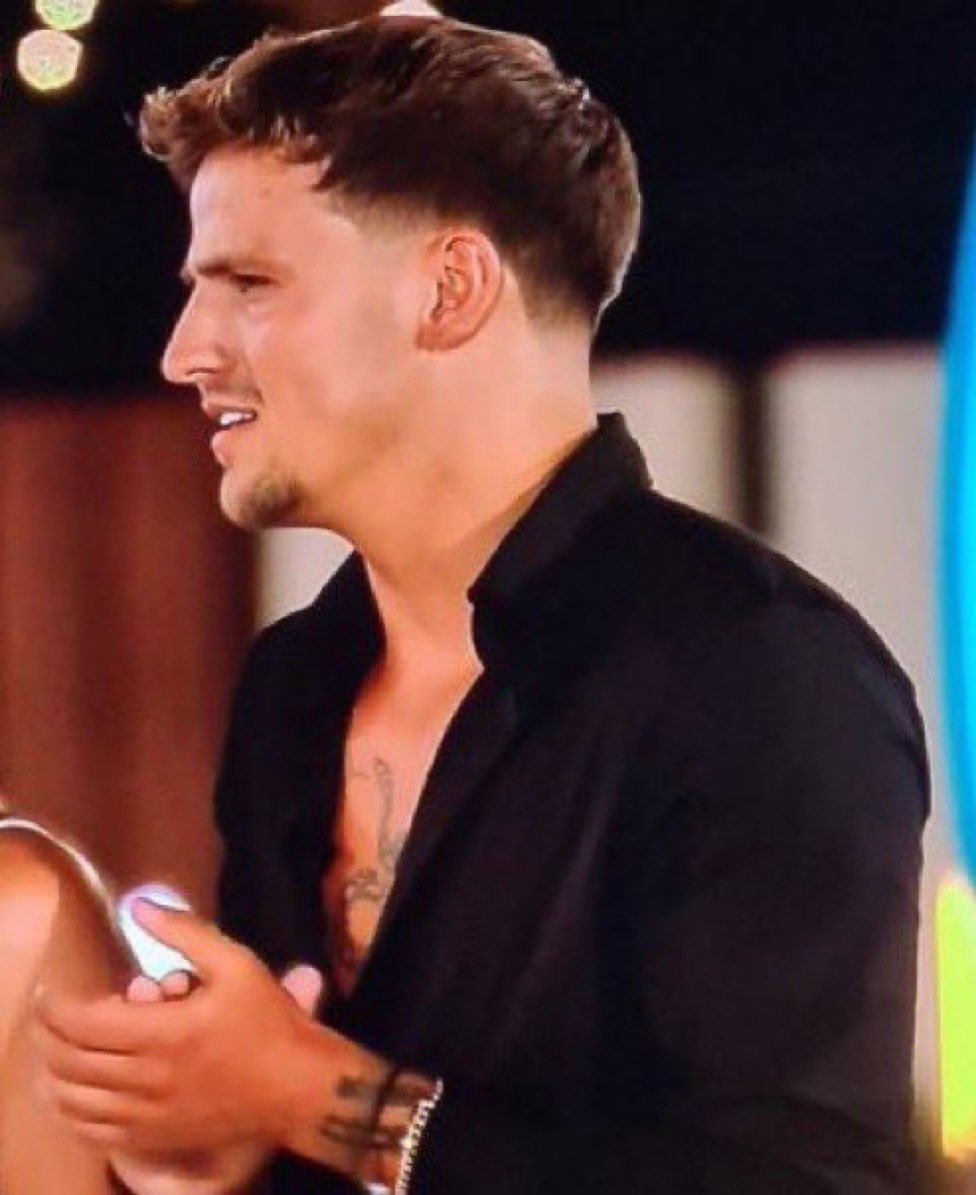 “But but I stayed loyal in casa amor “  #LoveIsland