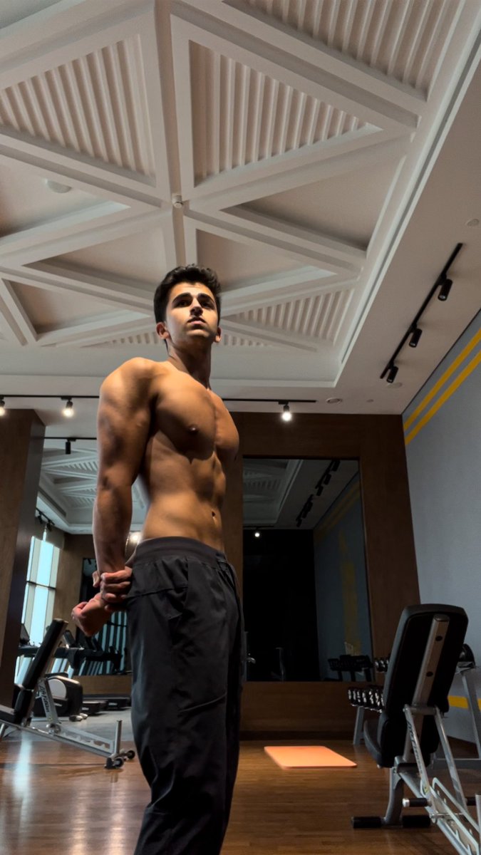 EpikWhale tweet media