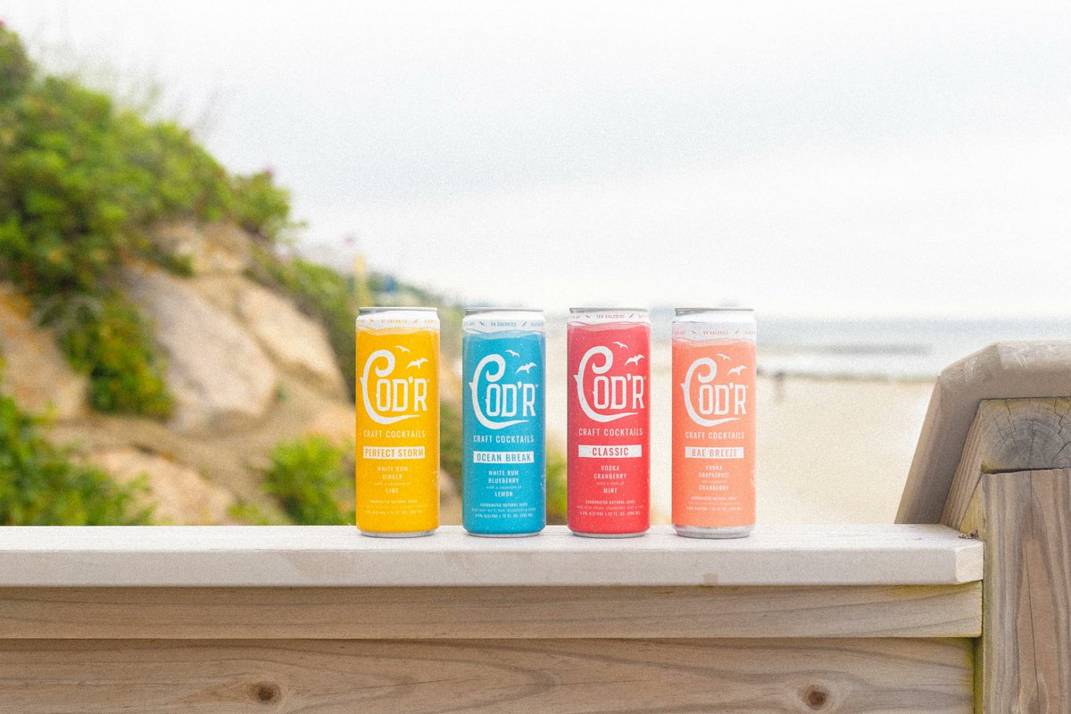 capecodr's tweet image. Cape Cod'r - bringing you your fav New England traditions in a can.
This wicked refreshing cocktail pairs best with lobstah rolls and stuffies. When you see Cod'r in the packie window, you'll be banging a uey!
#drinkcodr #capecodr #capecod #boston #newengland