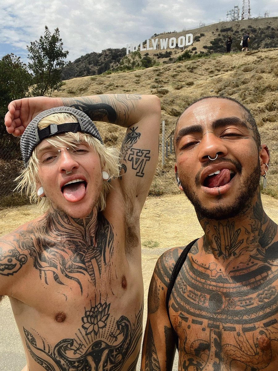 Hot boys @ the hollywood sign 🏝 <a href="/JamalPhoenixX/">Jamal Phoenix - currently in SF/Oakland</a>