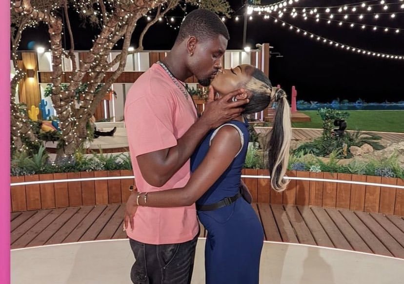 blueberrykushx0's tweet photo. even though I am over the moon that Ekin su and Davide won I am still very upset that the spoilt brats beat these beautiful couples to 2nd place. they deserved better 🙏 let’s cheer for them ❤️ #loveisland https://t.co/8evynWUn6q