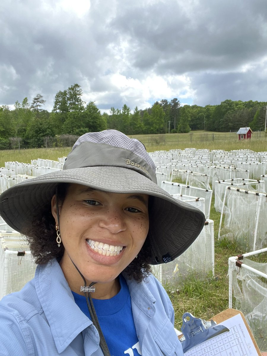 Joining #BlackBotanistsRollCall! My name is Brandie, I’m a 6th year PhD Candidate at Duke. I’m studying the demographic and adaptive consequences of spatial dispersal and seed dormancy in A. thaliana. #BlackBotanistsWeek2022