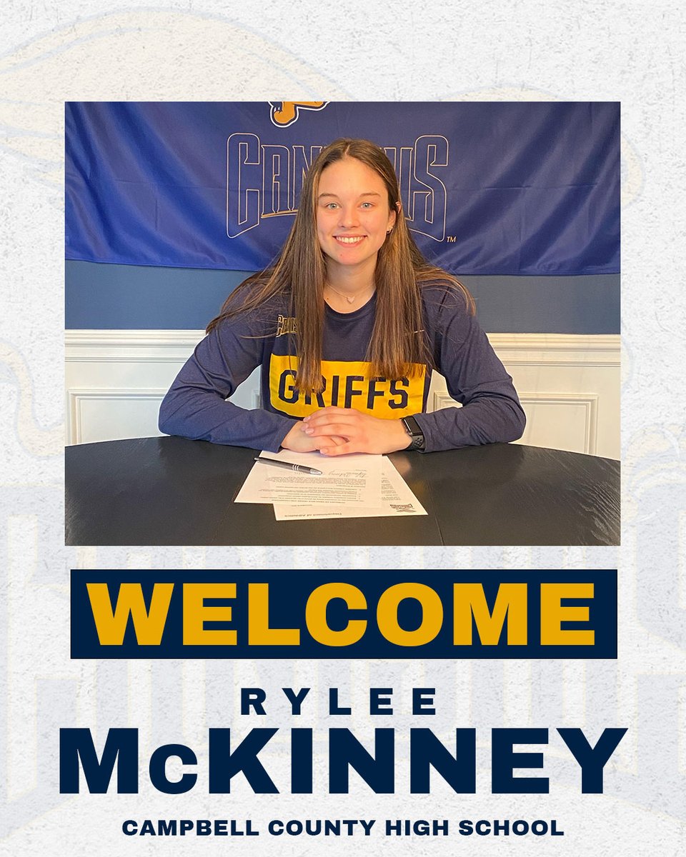 GriffVolleyball's tweet photo. Welcome to Main Street, Shannon, Rylee and Alyssa!

#Griffs | #MAACVB https://t.co/VyOT6T8sgg