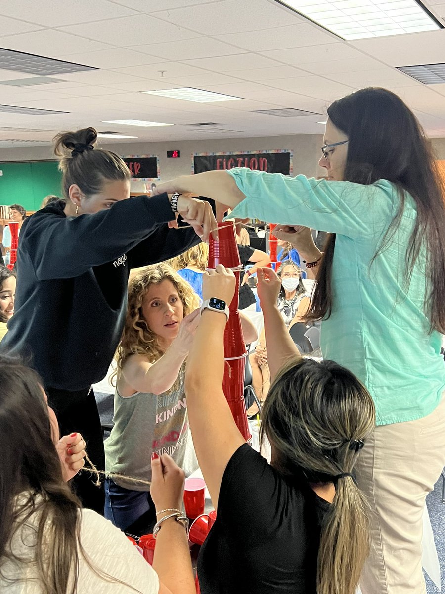 AISD_Behavior's tweet image. What a great day of bonding and learning about the new 22-23 flight crew! @Reed_Elementary ‘Where Dreams Take Flight’ ❤️🖤 @JonesKandes
