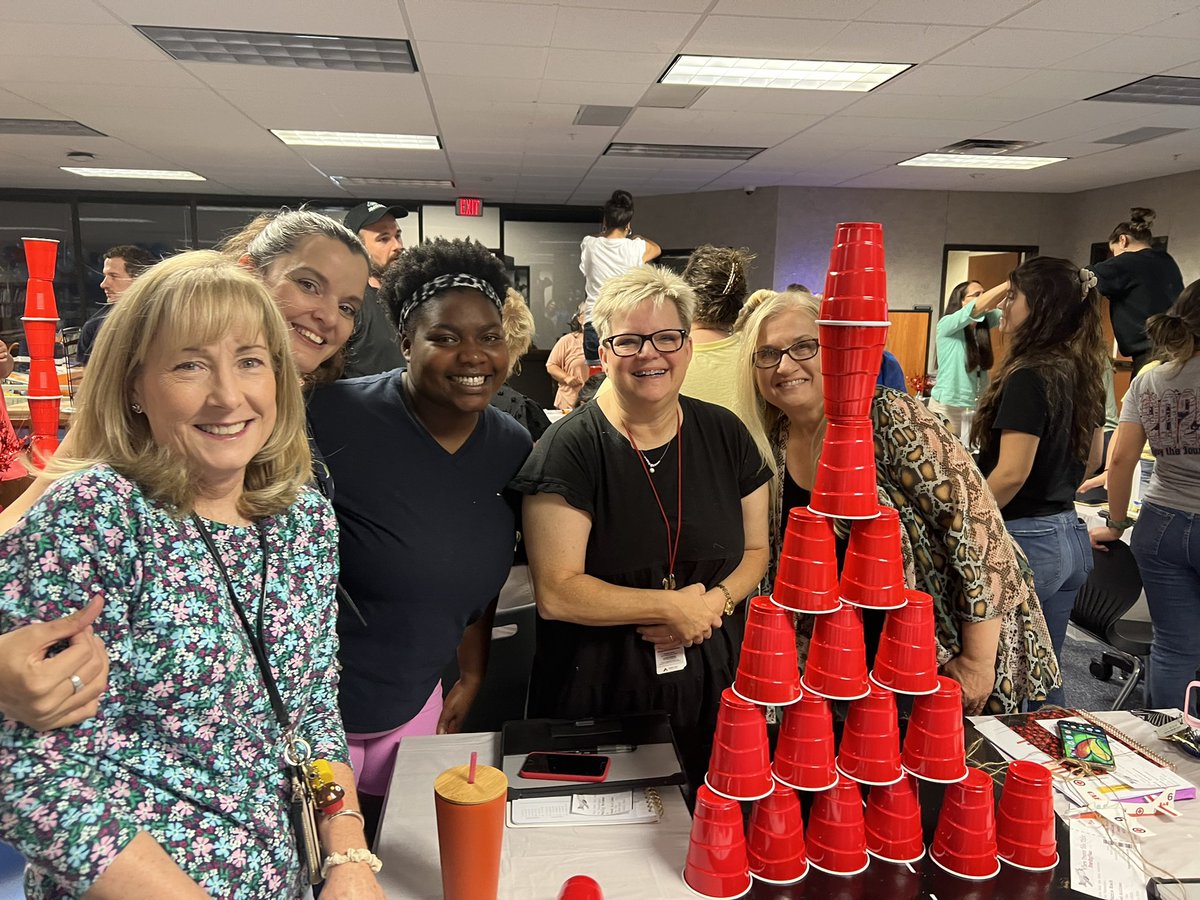 AISD_Behavior's tweet image. What a great day of bonding and learning about the new 22-23 flight crew! @Reed_Elementary ‘Where Dreams Take Flight’ ❤️🖤 @JonesKandes