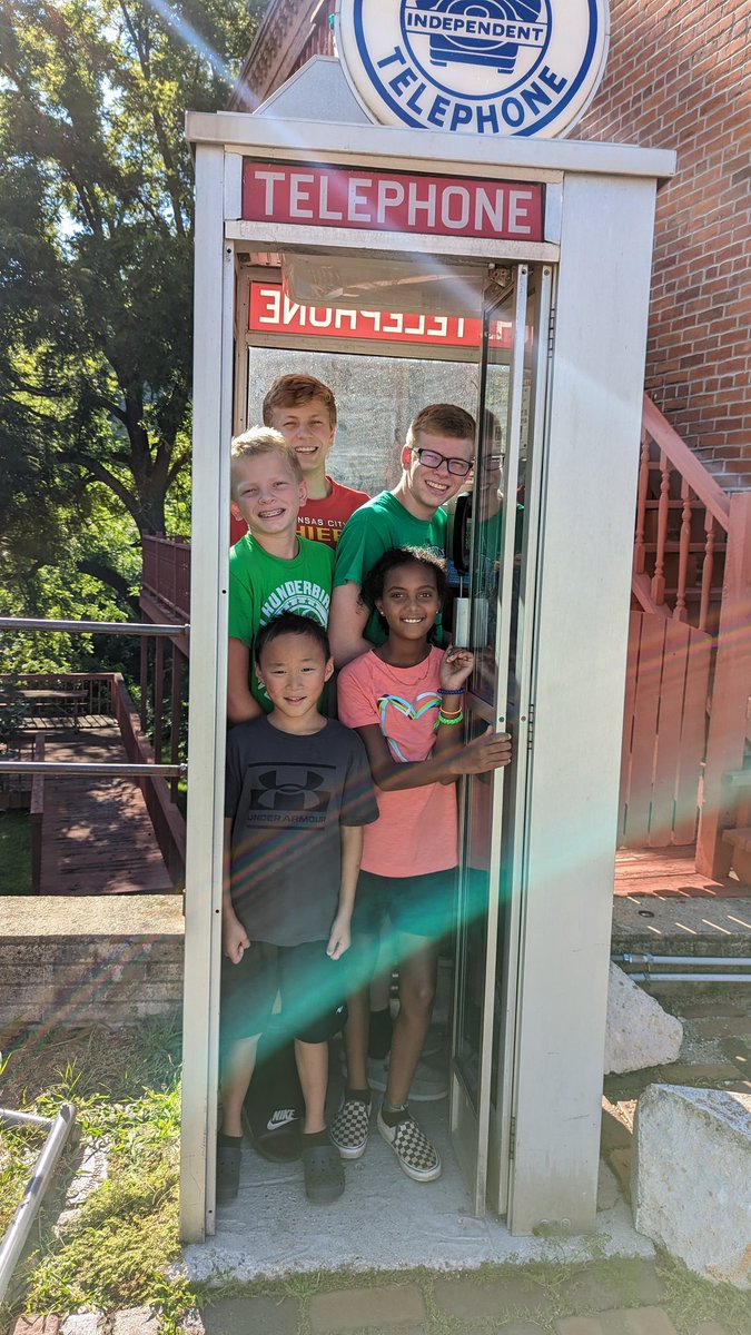 nicholas_drake's tweet photo. Q: How many #DrakeKids can you fit in a telephone booth?
A: All of them. #DrakeCity https://t.co/aS0LYheKBe