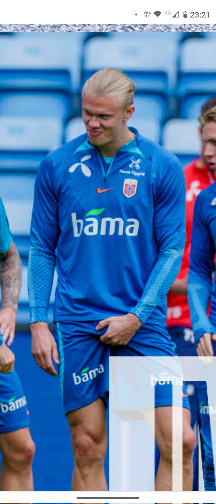 Bulge Grab X:ssä: Haaland bulge grab t.coRhBSJ1fDYC  X