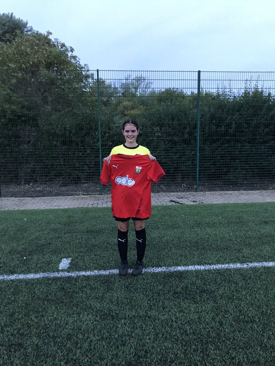 Our third signing for next season is Skye. Skye also played for our U18s last season and is a force to be reckoned with on the pitch. She was the winner of our Most improved player award last season and we know this improvement will continue to grow next season 🔥