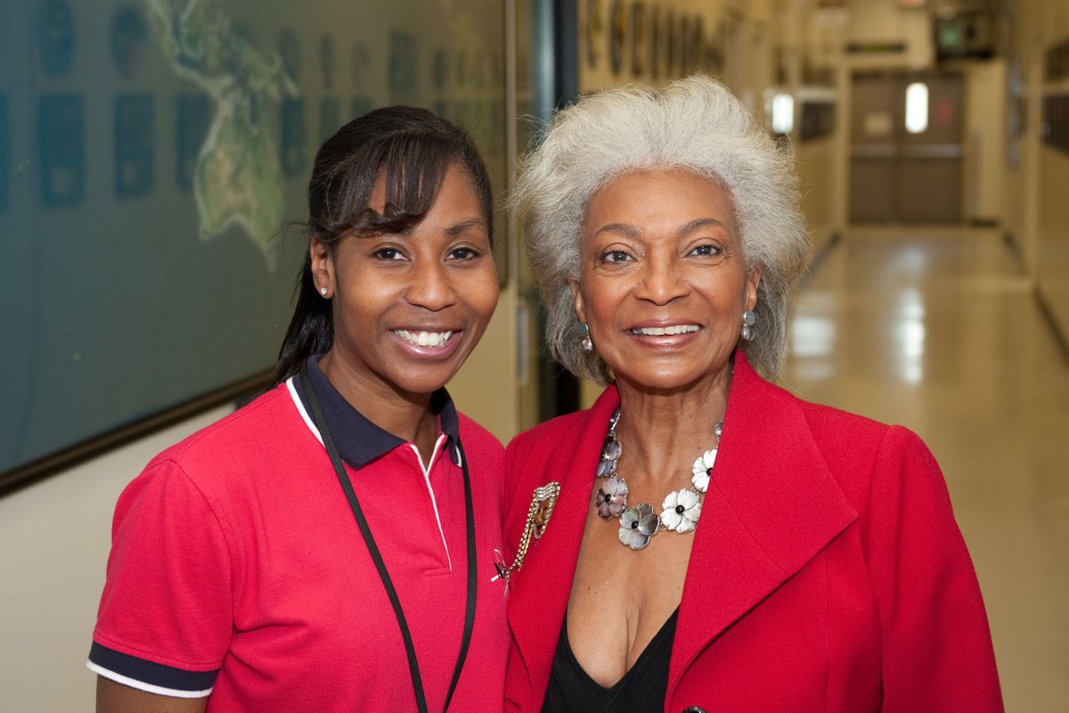 Astro_Stephanie's tweet image. My heart is saddened by the passing of Nichelle Nichols. She inspired generations to achieve beyond the imaginable. I am grateful for her courage and representation. It was an honor to know her and to be present with her at events over the years.