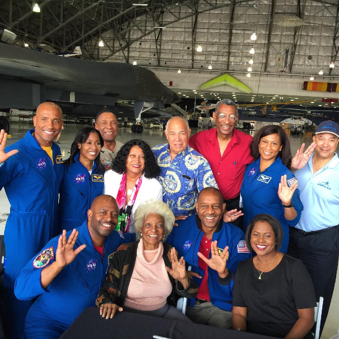 Astro_Stephanie's tweet image. My heart is saddened by the passing of Nichelle Nichols. She inspired generations to achieve beyond the imaginable. I am grateful for her courage and representation. It was an honor to know her and to be present with her at events over the years.