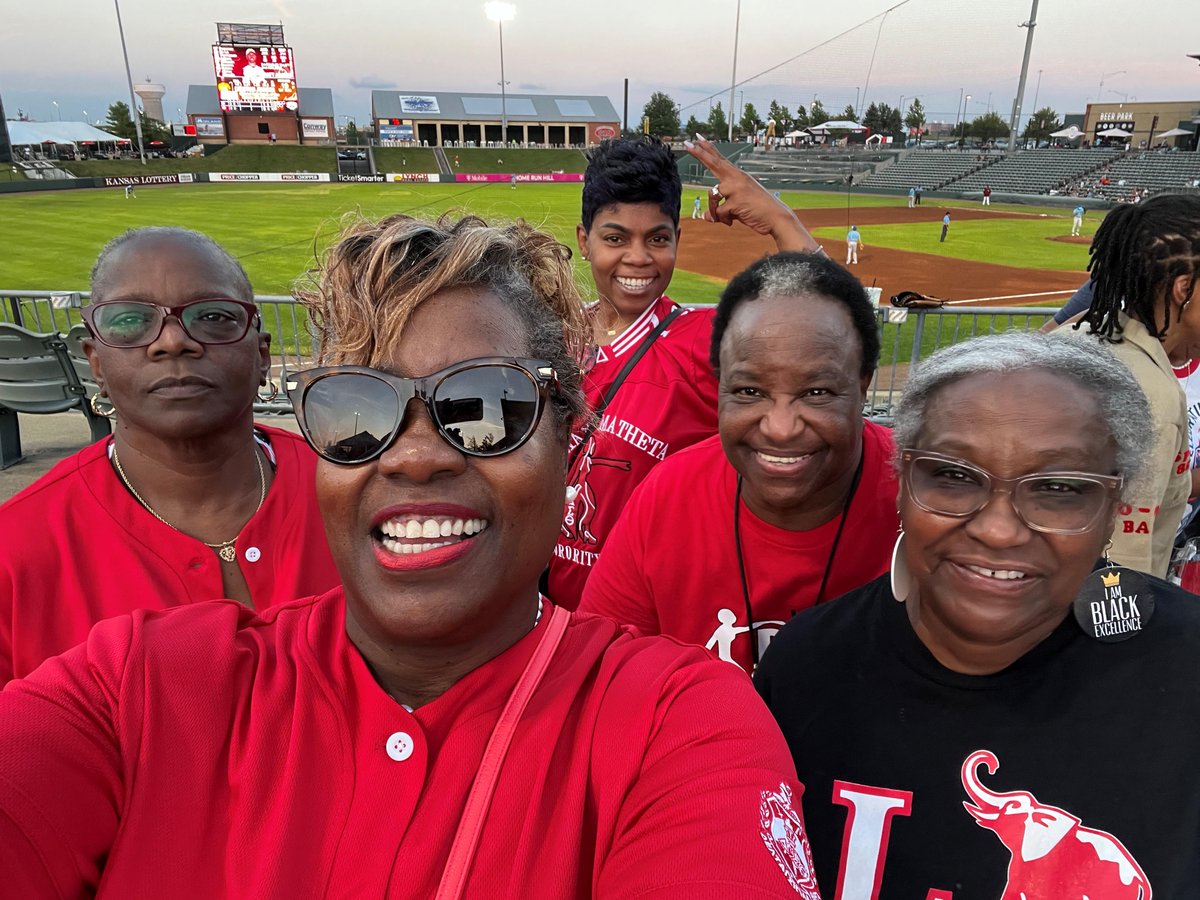 Thank you for coming our to support the Deltas at the HBCU + Greek Night Monarchs event!  It was an awesome time fellowshipping with one another while we celebrated history in the making as Monarch's Buck O'Neil jersey #22 was retired.  Forever a legend. Forever a Monarch!