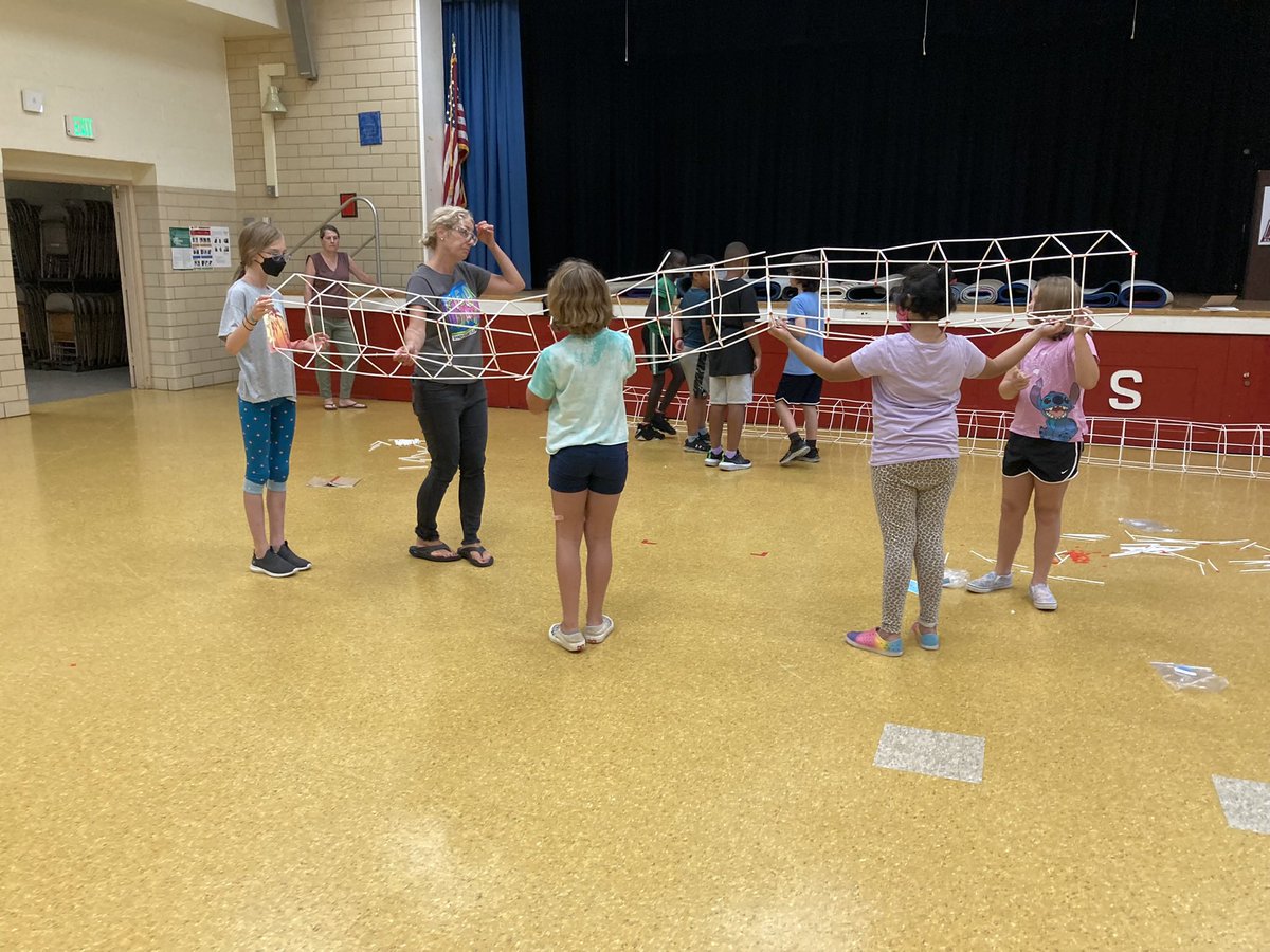 MrsBHsClass1's tweet photo. Creating and measuring towers and using context clues to define vocabulary @RodgersForgeES @mrowlandRFES @hazshaffer #bcpssummerprogram #STEMsnacks https://t.co/IcZSpjrDxq