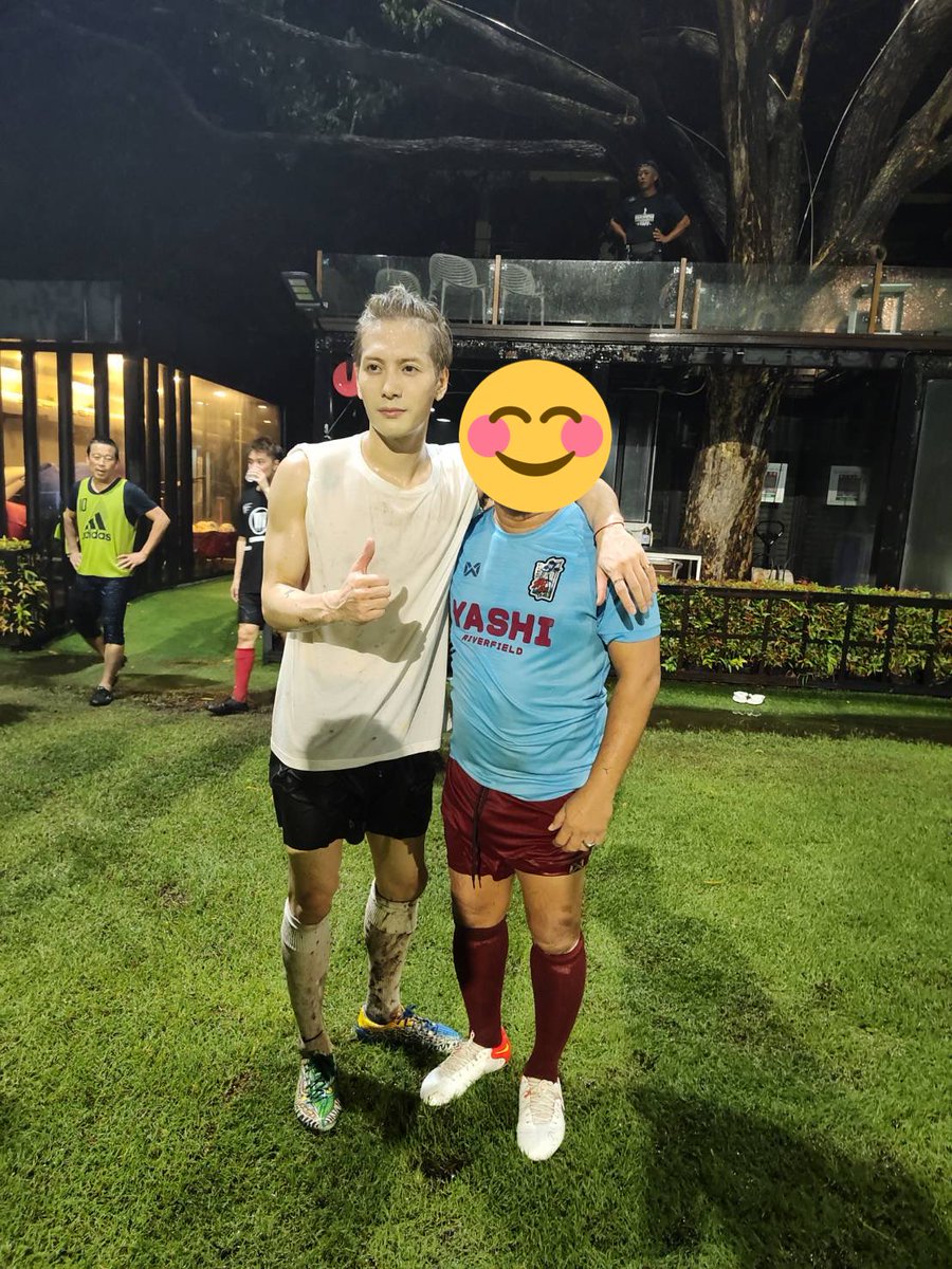 แงว tweet media