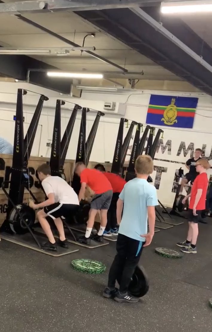CLSASC's tweet image. #TeamCLS Monday night at FunandFood hosted by @CrossfitCLS and food by @FuelCafeCLS Full hour work out followed by a Nutritional Meal, Fruit, Shake and an educational leaflet regarding fuel when exercising @cdsport @__CDTH @asanortheast  Mon-Wed throughout the summer holidays