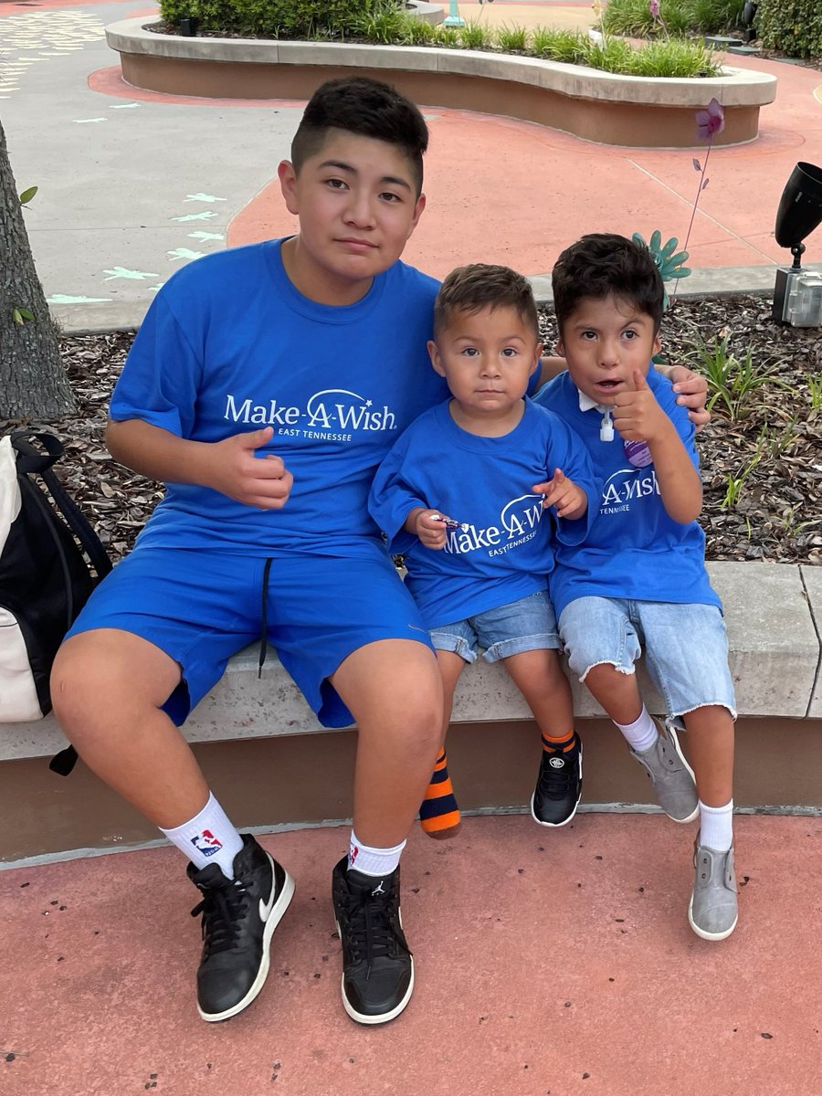 MakeAWishEastTN's tweet photo. Iker and his family just returned from Orlando! The 7-year-old from Chattanooga had a great time on his wish trip. One of the highlights was meeting his favorite - Mickey Mouse! #mickeymouse #wishes #waltdisneyworld https://t.co/7y38MqlBIh