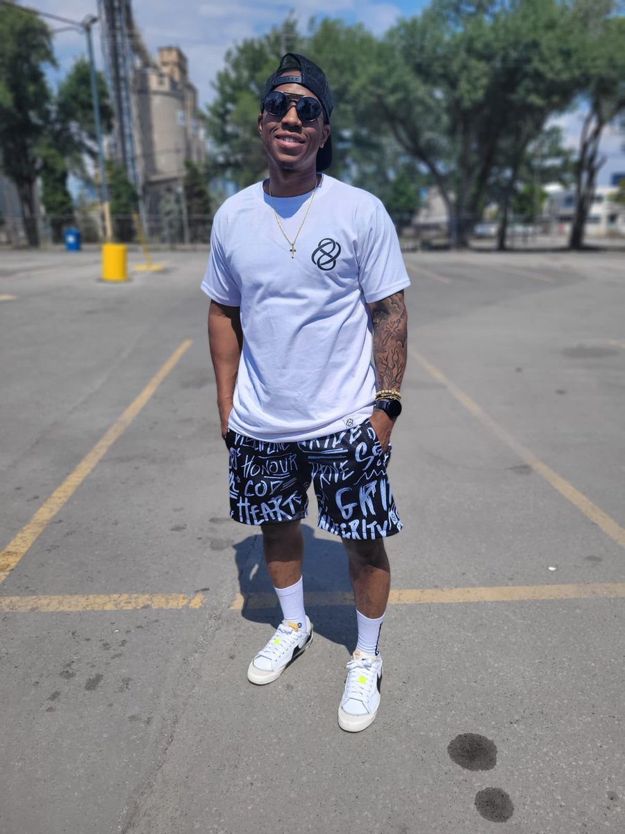3-D Logo T-Shirt and Graffiti Shorts.
Order yours today 80Sounds.com