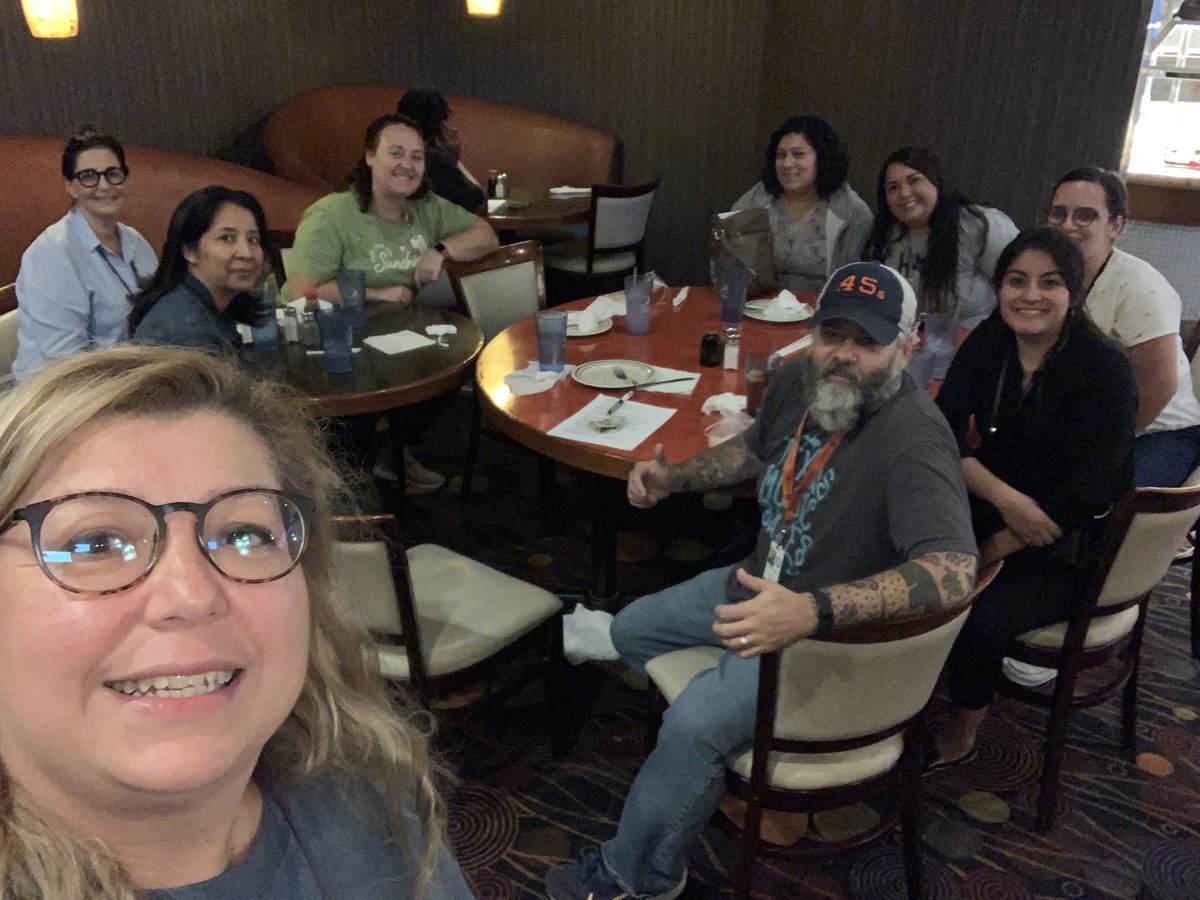 pcperez814's tweet photo. Lunch with the Best SpEd team!!!! Looking forward to the best school year ever! @MsBenton_LLE_AP @HumbleISD_LLE @Landerson618 @ArmyAg86 @mrsjacksclass @veronica_merkle https://t.co/CRLZ9tV6gl