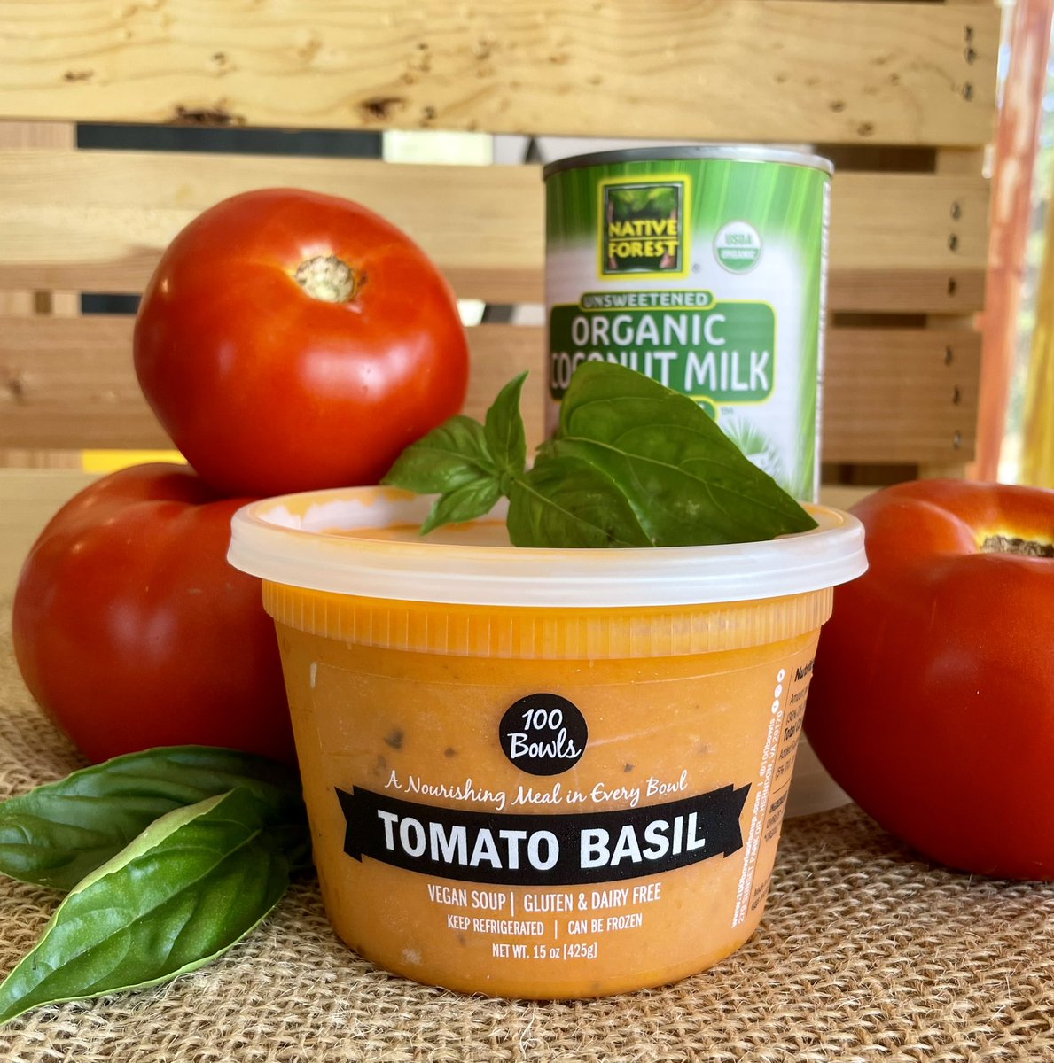 100Bowls's tweet photo. Fresh local organic tomatoes at their peak, loads of basil and a touch of coconut milk make our Tomato Basil soup so delicious. 

#100bowlsofsoup #tomatosoup #summersoup #tomatoes #localfood #madefromscatch #vegan #veganfood #glutenfree #dairyfree https://t.co/qq1w0D65Dn