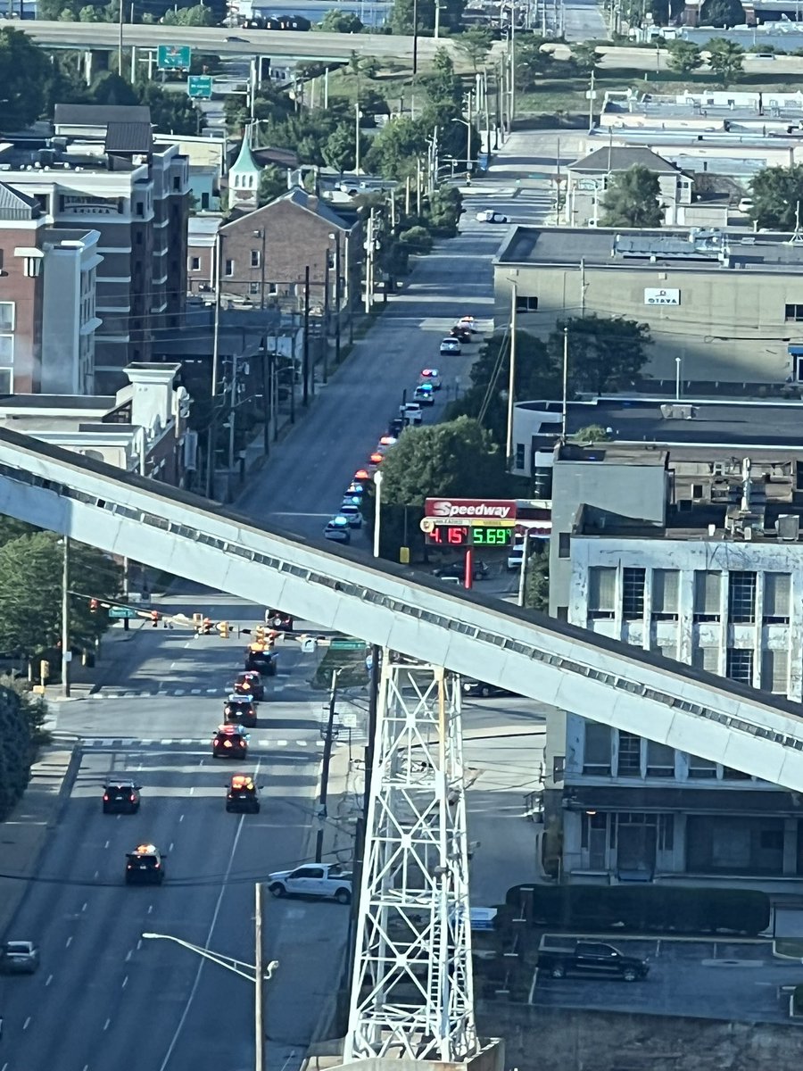Kat_MacDonald's tweet photo. Heartbreaking. I watched the police escort heading to the coroners office before I knew there was another officer down. I had the worst feeling when I saw it. I prayed it wasn’t what I thought it was. Sadly I was correct. #RIP #Hero https://t.co/W8OrffCy5C