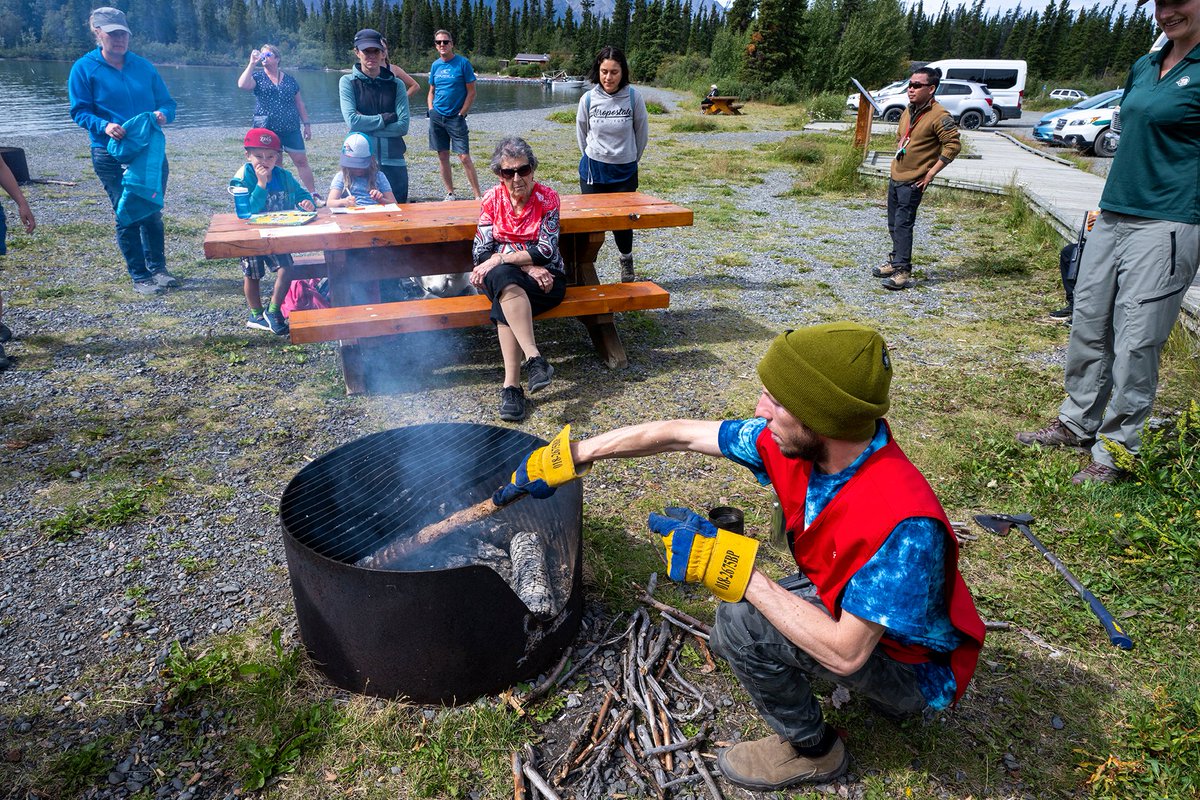 YukonArtsCentre's tweet photo. Artist Tyson Isted gave a drawing workshop using charcoal sticks made in a campfire at Kathleen Lake in Kluane National Park on July 30 as part of his Yukon Arts Centre's and Parks Canada Yukon's Kluane artist residency. Photos by Mike Thomas. #charcoaldrawing #kluane #campfire https://t.co/nJbjxJQ5Uy