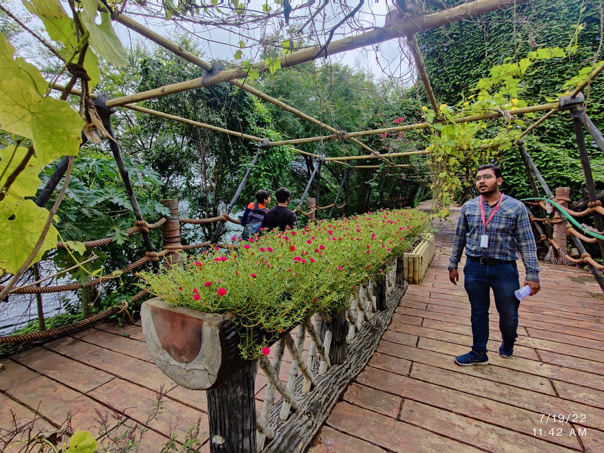 ROHITMG1306's tweet photo. #MissionAmritSarovar-Jal Dharohar Sanrakshan
Location: Salim Ali Lake, Aurangabad,MH
Team:MGM's JNEC
Week 3/Day 11
01/08/22
-poster making 
-report writing 
-lake pics

#AICTE #ministryofhousingandurbanaffairs #ministryofeducation #MGMU #JNEC https://t.co/iQexhXJCMc