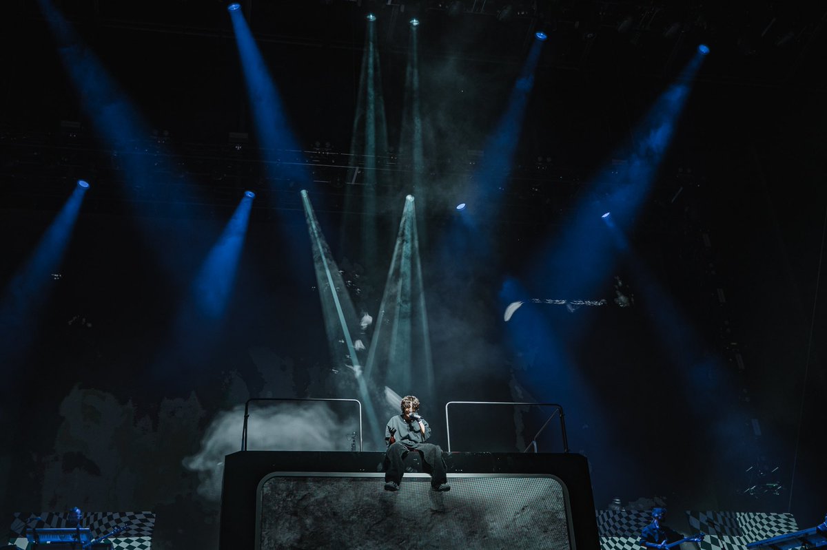 joshdruding's tweet photo. more shots of j-hope’s landmark performance at @lollapalooza 

📸: @joshdruding 
shot for @consequence 
#JHOPE #jhopeAtLollapalooza #hobipalooza #BTSARMY https://t.co/1gku3ZoUDk