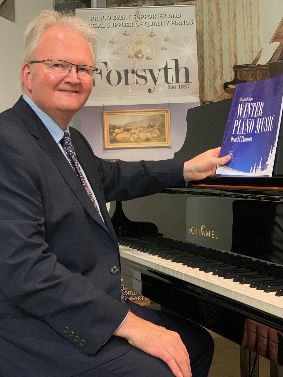 EVCMusicUK's tweet image. 🎶💕 Here is the wonderful Scottish composer Donald Thomson @donald_composer with his brand new WINTER PIANO MUSIC at the UK's finest @ForsythMusic shop in Manchester! 
AVAILABLE
@MusicroomOnline 🇬🇧🇩🇪🇫🇷
@HalLeonardEUR 
@EVCMusicUK 
Amazon.com
local store🎶