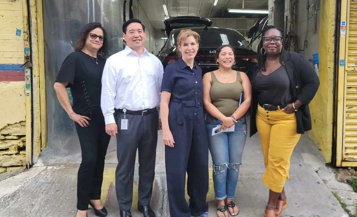 The New Bronx Chamber of Commerce tweet media