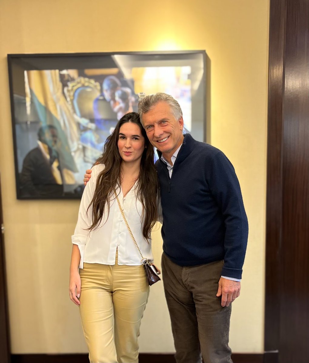 Hoy es uno de los días más felices de mi vida. Muchas gracias <a href="/mauriciomacri/">Mauricio Macri</a> por la invitación, fue honor inmenso.