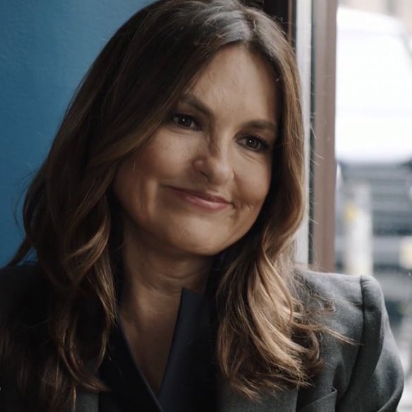 oliviaxstabler's tweet image. ○ single
○ married
◉ in love with Olivia Benson