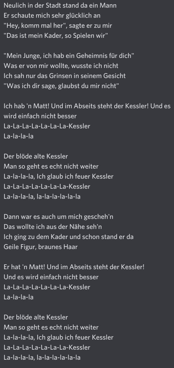 Ein Teil der United Ultras hat sich mit <a href="/Phisoloph/">Michael Strohmaier</a> <a href="/max_fritzsching/">Max Fritzsching</a> zusammengetan und sowohl Matt Eagle als auch Matze Kessler ein Lied gezaubert. Für den vollen Text einfach aufs Bild klicken! #FumsUtdFM