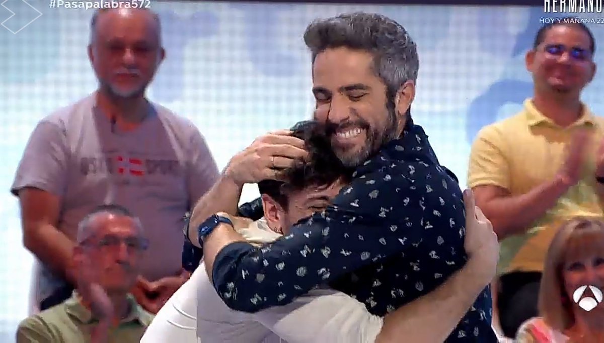 begorealitis's tweet photo. Quién supera esto  🥲🥲  @RobertoLealG @cepedaoficial @PasapalabraA3 #Pasapalabra572 https://t.co/z5LTMmt3NY