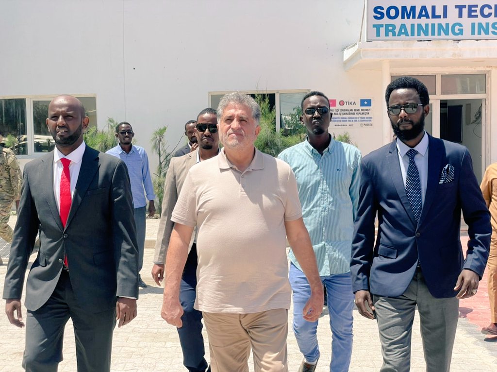 I am humbled to welcome brother Ilhami TURUS <a href="/tikasomalia/">TiKA in Somalia</a> country coordinator at <a href="/socotuofficial/">Somali Congress of Trade Unions (SOCOTU)</a> HQ and #Somali Technical Training Institute (SOTTI) workshops. 

We toured the different departments, working centres, &amp; had a reflection on the progress #SOCOTU made in recent years.