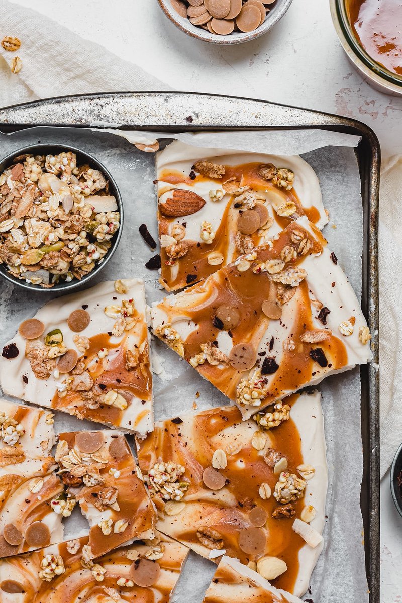 The ultimate summer snack #Vegan Salted Caramel Yoghurt Bark! It’s high in protein and so easy to make, find the recipe here: nourishingamy.com/2022/08/01/sal… #summer