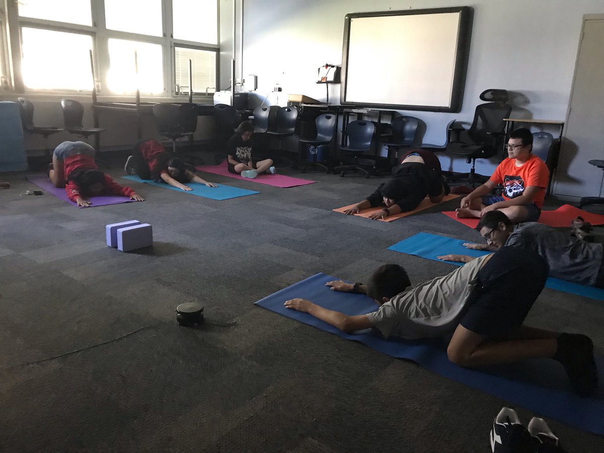 DoverGuidance's tweet photo. #TigerRAP wrapped up its three week #summerenrichment program for incoming #9thgraders last week! Students enjoyed #teambuilding, thoughtful conversations on high school related topics, a #communityservice project and focusing on wellness, self-awareness and Dover’s #CoreValues! https://t.co/A16IXhjGDN
