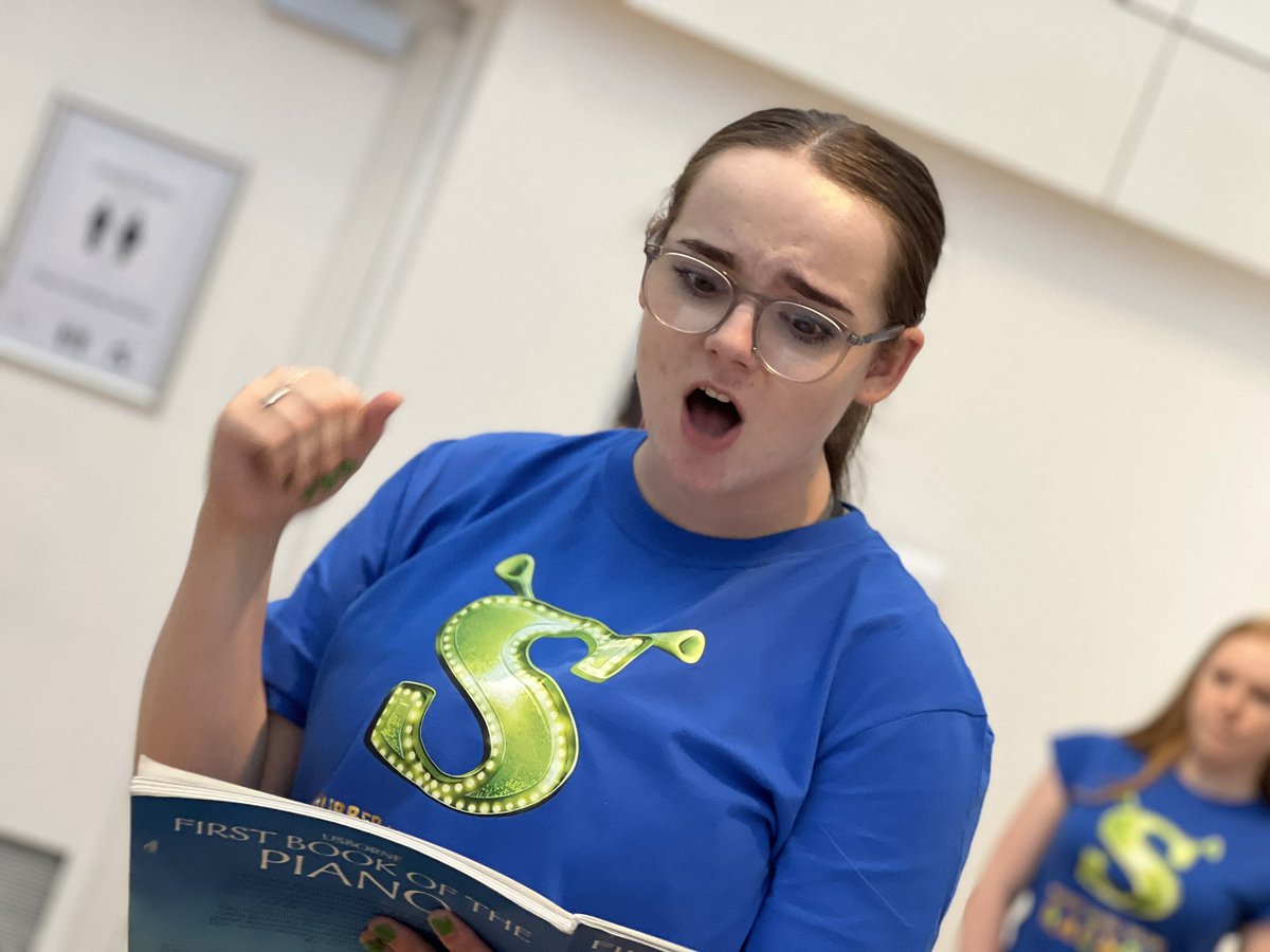 Big shout out to #TeamFiona… sounding so awesome and it’s only day 1! #ShrekInAWeek #IKnowItsToday #Shrek #ShrekTheMusical #MusicalTheatre #PerformingArts #Dunblane #Stirling