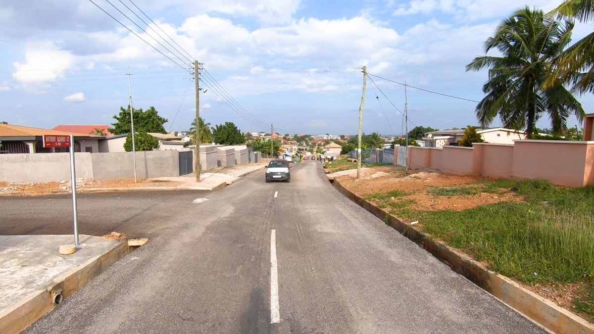 date_africa's tweet photo. 🇬🇭Ghana : The Vice President of Ghana, Dr Mahamadu Bawumia, today, Monday, August 1, 2022, commissioned the 100km Kumasi Inner Ring Road and Adjacent Streets Project..
#utdaghana #utdainfo #utdaKumasi_Inner_Ring_Road #utdakumasi #utdaroad #utdaAdjacent_Streets_Project https://t.co/ctBMMjR8oY