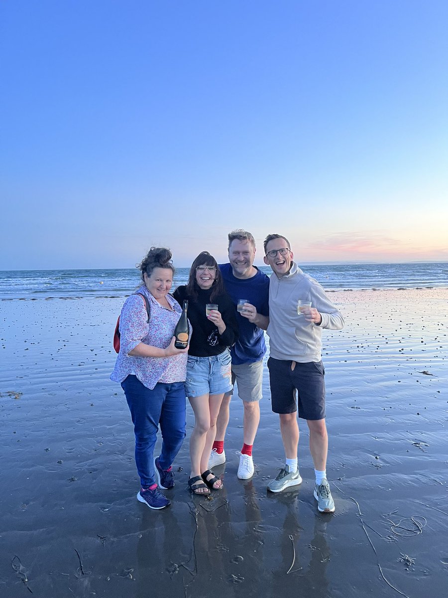BrownAds's tweet photo. Writing retreat… or simply a treat! 
Love these beauts https://t.co/FeFjHH64Dh