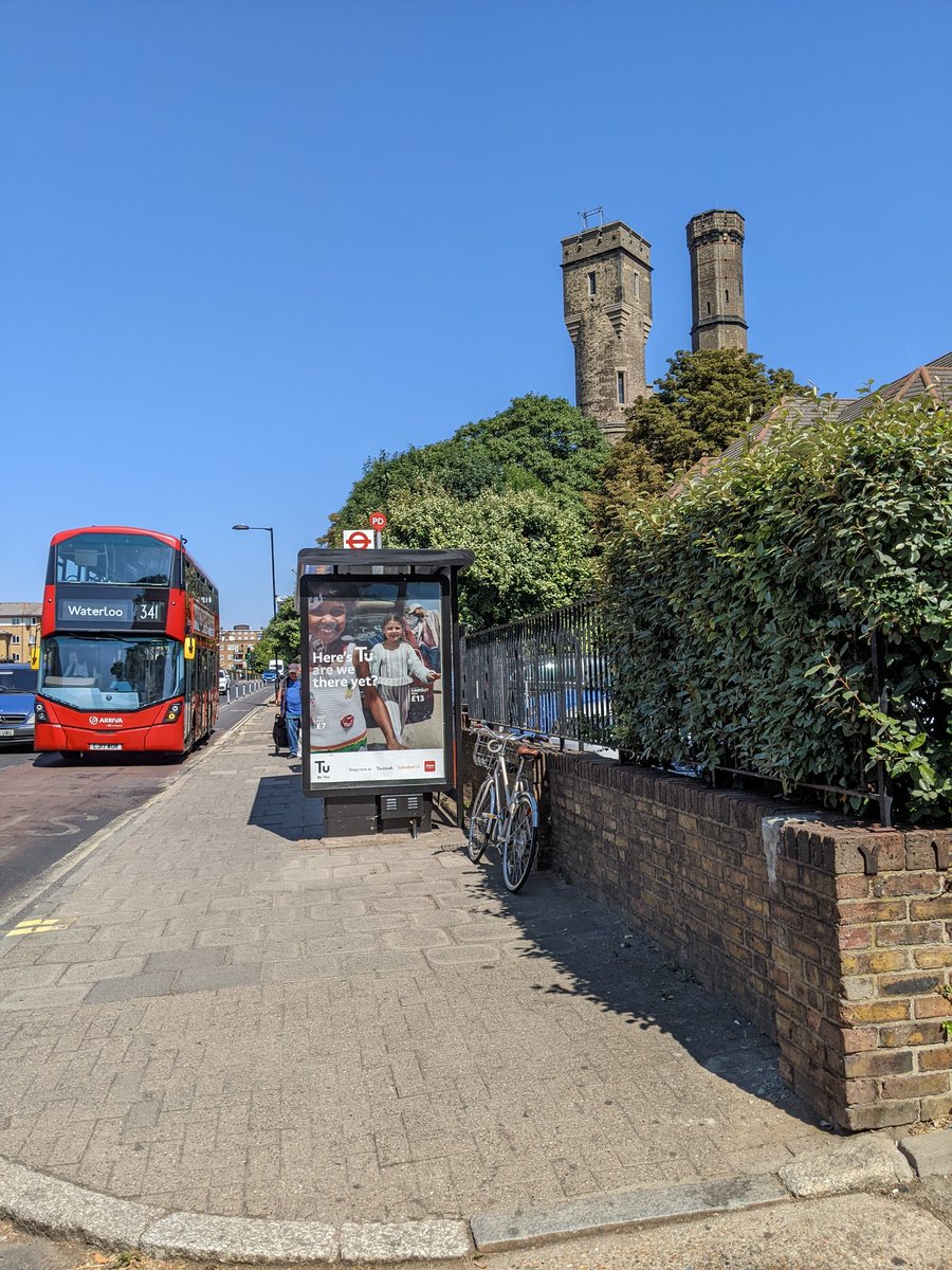 brickflats's tweet photo. Hanging on.

Brickflat #18 is on Green Lanes in Stoke Newington at the bus stop in front of the "The Castle" climbing centre.

#brickflats #brickflat #streetart #art #streetphotography https://t.co/KqcDBHqi1C