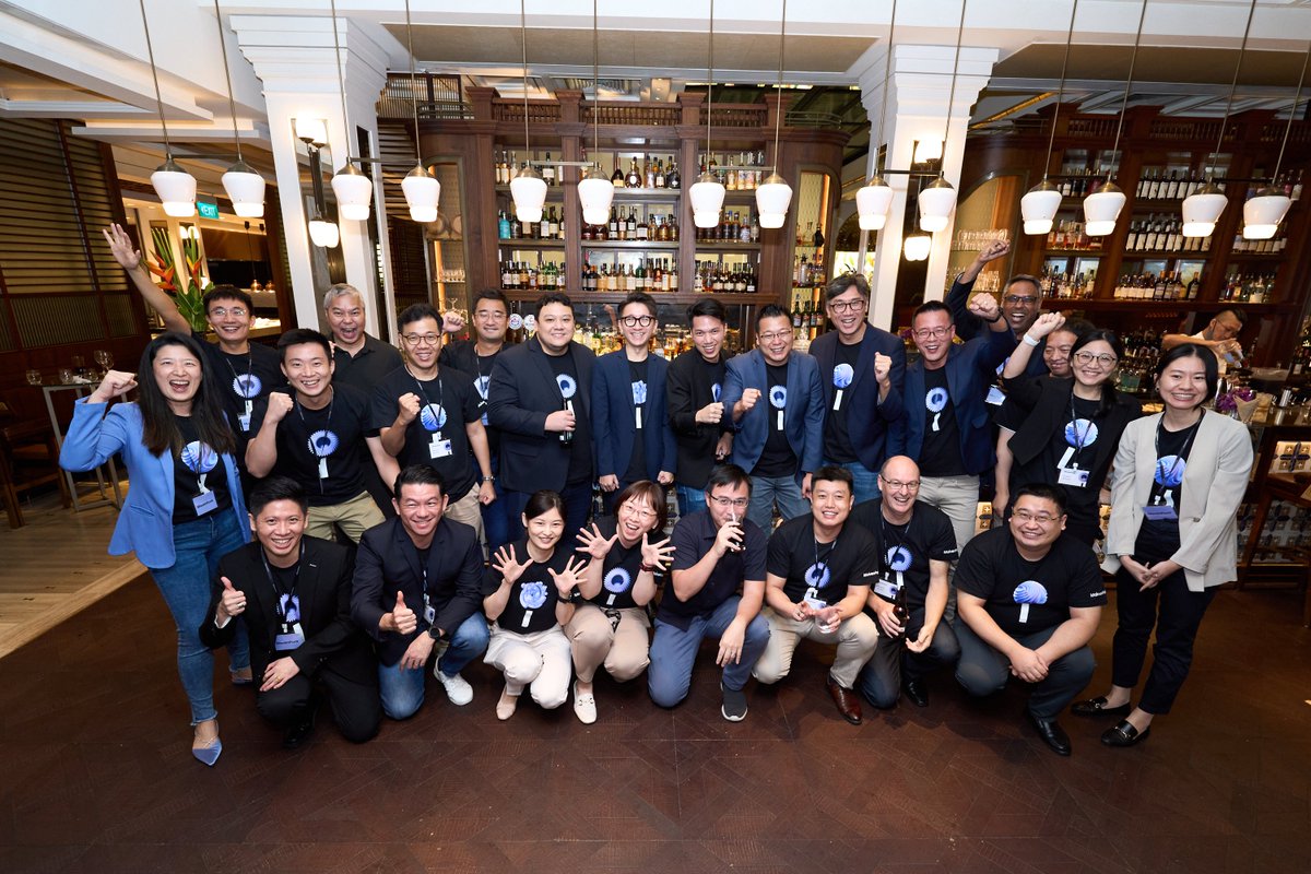 MaivenPoint's tweet photo. Coming together is what it’s all about! Last week, we came together to celebrate this exciting launch at the Kempinski Hotel in Singapore. Our goal is to inspire everyone to achieve their aspirations through learning – Limitless Learning with #MaivenPoint. #LearningMadeLimitless https://t.co/5PinHkSmuy