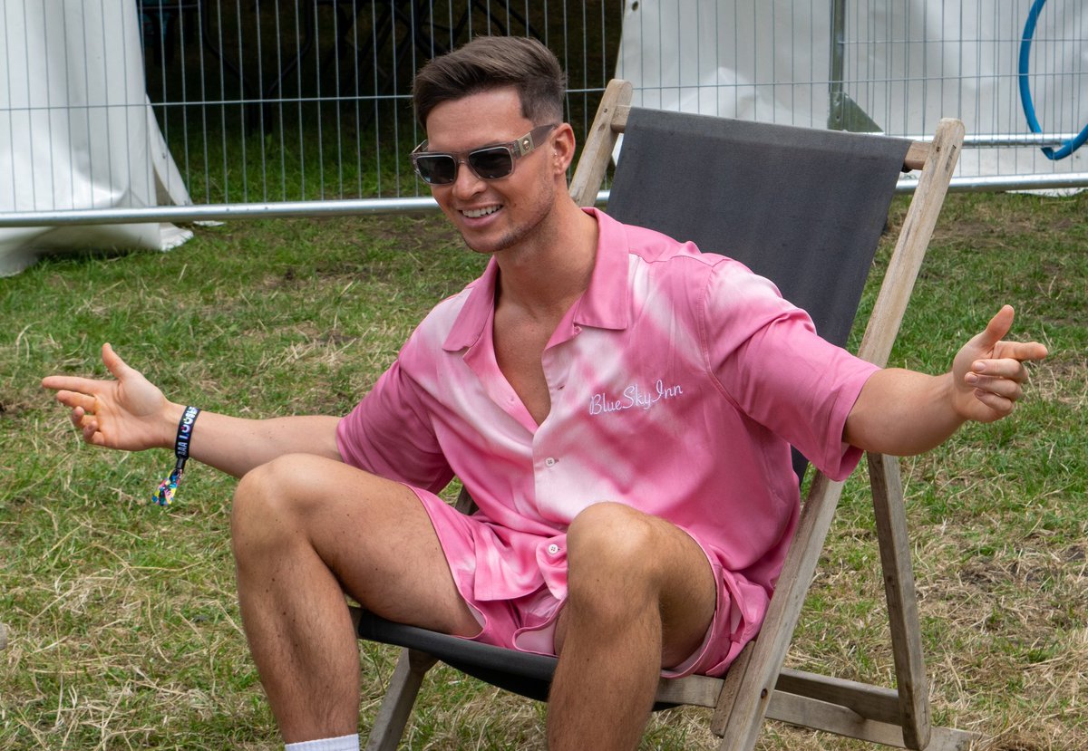 Check out our interview with <a href="/JoelCorry/">Joel Corry</a> where he talks about his upcoming single and collaboration with <a href="/BeckyHill/">Becky Hill</a> 
Watch it here: musicnewsmonthly.com/loosefest22rev…

#joelcorry #interview #loosefest22