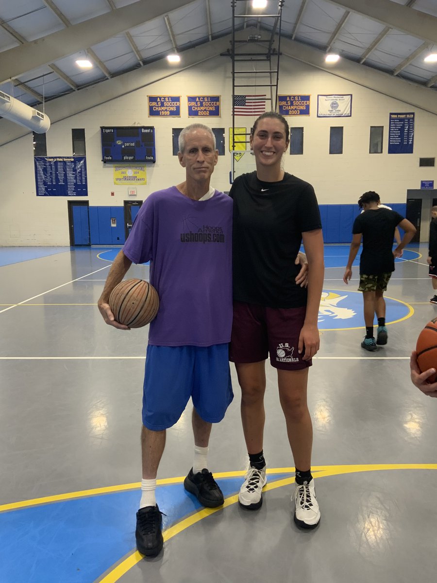 ushoops's tweet photo. 💖😮 Long time since we've seen type of improvement that we've seen this month fr/ @giannaaiello4 @BrownU_WBB!!
#Conditioning 📈 #PostPatience #Vision 📈
Forget what you've seen! #different
@NJLadiesHoops @NYGHoops @MBHoops10 @tabbie777 @AriikDoreen @IvyLeague @NoBoyzAllowedBB https://t.co/sWwp4mEkAL