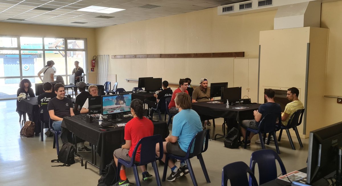 GamersGarden60's tweet photo. 🌟TOP 8 #GamersGarden6 🌟

Encore une super édition, merci à tous les participants et un grand bravo à notre Top 3 !
🥇@eko_smash
🥈@TBN_Karoo
🥉@BilBol_SSB

🍿La VOD est dispo : https://t.co/ZYbsVYM2Vf

On vous laisse reprendre des forces et on vous attend à la rentrée ! ☀️🏖 https://t.co/tCr5j8Weon
