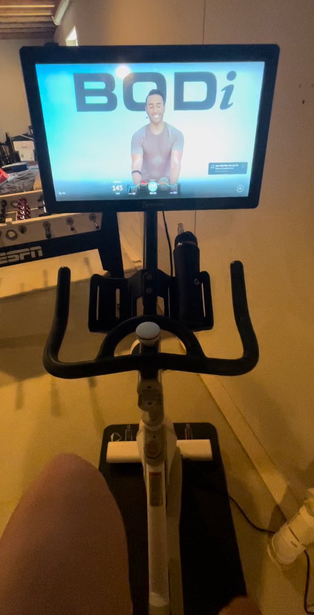 Sweet_BabyG's tweet photo. So happy to have rode with @justinflexen in his first live #BODi ride! What a great way to start the week 🚴🏽‍♀️🎉 #FlexenFridayOnAMonday #MondayMotivation #BODi #MyxFitness https://t.co/eNYmi9sSmN