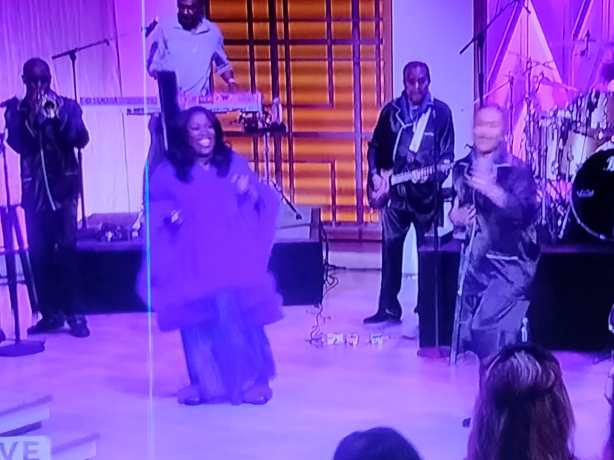 archibam's tweet photo. @sherylunderwood Happy Birthday Sheryl!!!🎉🥳🥳Your celebration was everything! Wishing you loads more! Enjoy the rest of your day. #leoseason https://t.co/bWgXhQYmuL